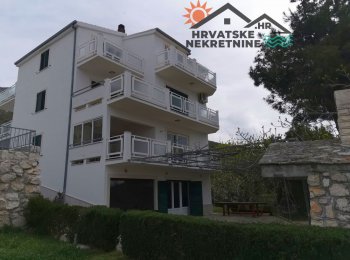 Apartmanska vila kao pansion uz more