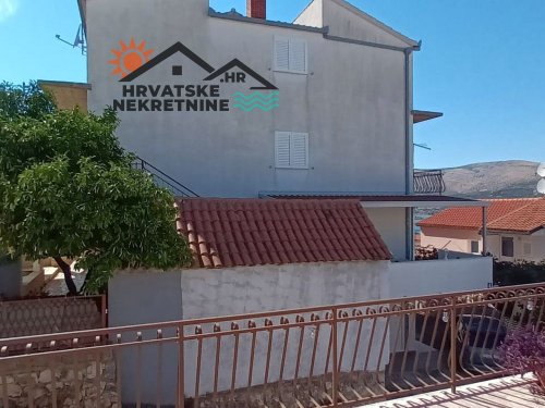 Apartmanska kuća za dogradnju na Čiovu