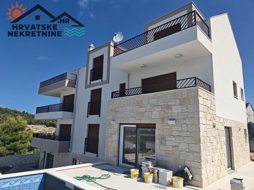 Luksuzni apartmani uz kristalno čisto more